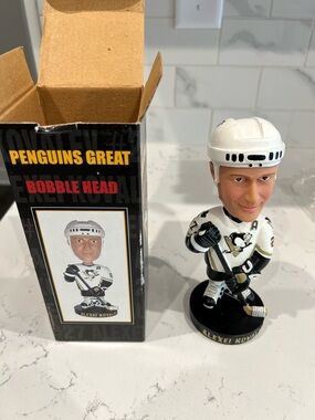 Alexei Kovalev of the Pittsburgh Penguins #27 SGA Bobble Head. NIB.
